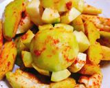 Hình bước làm 2 của món Cóc lắc muối tôm