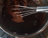 Foto langkah ke 5 dari resep Steamed Chocolate Moist Cake.