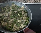 Foto del paso 1 de la receta: Quiche de espárragos y champiñones