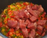 Foto del paso 3 de la receta Estofado de cerdo al ron con verduras + receta aprovechamiento