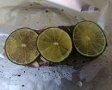 Foto del paso 2 de la receta: Pescado empapelado al limón🐟🍋