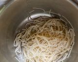A picture of step 1 of High fibre Spinach Noodle Salad.