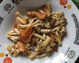 รูปขั้นตอนการทำที่ 8 ของ East meet West: Penné romanesco and wild mushroom with ketchup sauce
