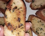 Foto del paso 3 de la receta: Pan de ajo, bien crujiente