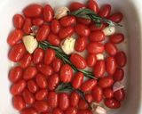 A picture of step 2 of Slow roasted Rosa tomatoes.