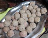 Foto del paso 4 de la receta: Guiso de judías blancas con albóndigas