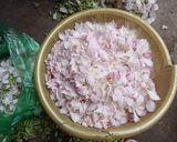 Hình bước làm 1 của món Canh hoa ban nấu nước xương