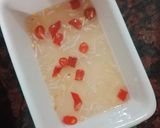 Foto langkah ke 1 dari resep Nuoc Cham (Vietnamese Dipping Fish Sauce).