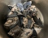 剝皮辣椒香菇雞湯的食譜步驟1照片