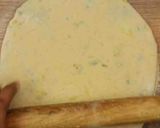 A picture of step 7 of Potato Paratha.