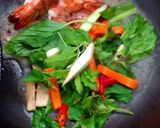 รูปขั้นตอนการทำที่ 4 ของ กุ้งผัดขี้เมา