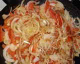 Une image de l'étape 5 de Tourte aux oignons et aux tomates.