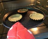A picture of step 4 of Mango Rose tarts.