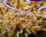 Foto del paso 9 de la receta: Cazuelita de arroz, verduras y pollo macerado