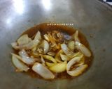 Foto langkah ke 3 dari resep Ayam goreng saus inggris.