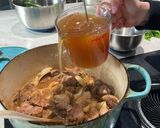 A picture of step 5 of Steak and kidney pie.