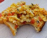 Foto del paso 4 de la receta: Huevos con tomate🍅🥚💥