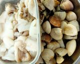 Hình bước làm 1 của món Bún riêu hải sản