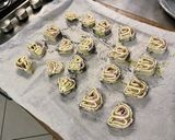 Une image de l'étape 6 de Palmiers feuilletés au pesto de cresson, jambon blanc et pavot bleu.