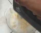 A picture of step 3 of Victoria Sponge Cake.