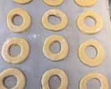 A picture of step 4 of Stained glass window biscuits.