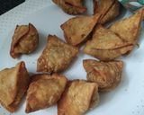 A picture of step 6 of Cheese Corn Samosa.