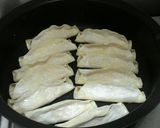 A picture of step 3 of Cabbage Potstickers.