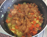 Foto del paso 3 de la receta: Pollo con fideos