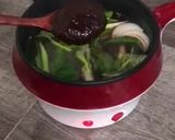 Gambar langkah 2 resipi HotPot Tomyam Leher Ayam.