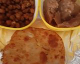 A picture of step 3 of Potato puri.