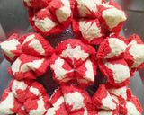 Foto langkah ke 5 dari resep Bolu Kukus Mekar Merah Putih.