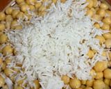 Foto del paso 2 de la receta: Ensalada de garbanzos, calabacín y zanahoria