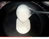 صورة لخطوة 2 من وصفة عيش الشاورما السوري او كريب المحلات بطريقه سهله 🥞🥞