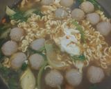 Foto langkah ke 2 dari resep Mie Udon Instan.
