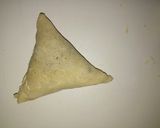 A picture of step 4 of Samosa.