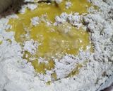 Foto langkah ke 3 dari resep Banana Cake Simple ala Didi (No mixer, 1 telur).