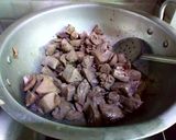 A picture of step 2 of Fried kalejhi with kidney taste of black pepper.