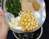 A picture of step 4 of Spinach Hummus.