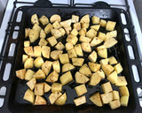 Foto del paso 1 de la receta: Lomo al mix de pimienta con papas y batatas al horno
