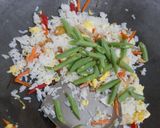 Foto langkah ke 4 dari resep 🍳 Nasi Goreng Jahe Teri Buncis (Versi Komplit) Jesslyn Orlane.