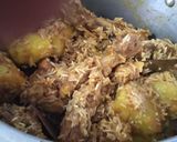 A picture of step 3 of Chicken biryani with potatoes.