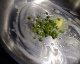 A picture of step 3 of Broccoli almonds creamy soup.