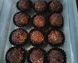 Foto langkah ke 4 dari resep Bola Bola Biskuit Cokelat.