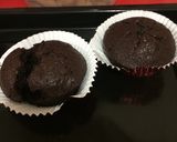 Foto langkah ke 6 dari resep Chocolate cupcakes.
