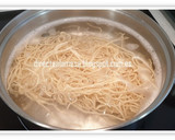 Foto del paso 1 de la receta: Noodles con salmón y mejillones