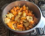 Foto del paso 2 de la receta: Sopa crema de calabaza 🎃