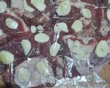 Foto del paso 3 de la receta: Vacío al ajo con ensalada de perejil ajo y manzana 🍏 verde