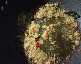 Foto langkah ke 2 dari resep Nasi Goreng Sambal Cabe Hijau.