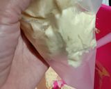 Foto langkah ke 4 dari resep Butter Vanilla Cookies.