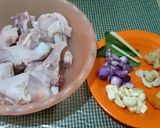 Foto langkah ke 1 dari resep Ayam goreng kuah kecap kacang Palembang.